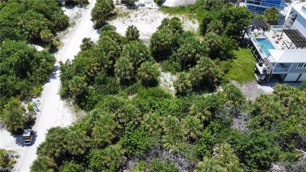 Captiva, FL 33924,4490 Conch Shell DR