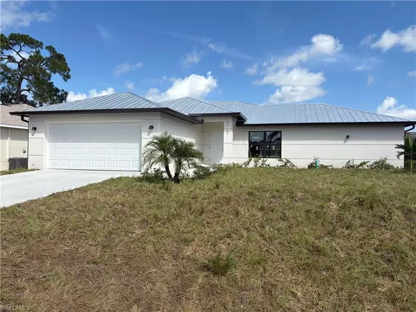 8157 Albatross RD, Fort Myers, FL 33967