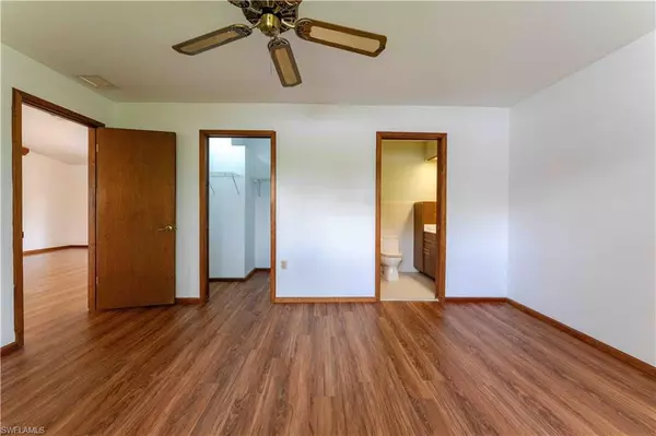 Moore Haven, FL 33471,1037 Caloosahatchee DR