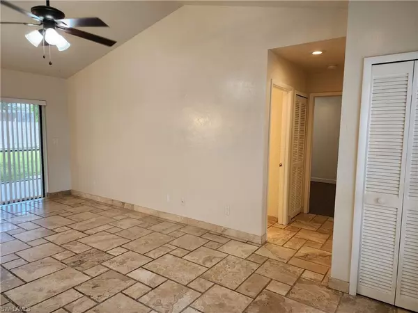 Cape Coral, FL 33991,612 SW 8th CT