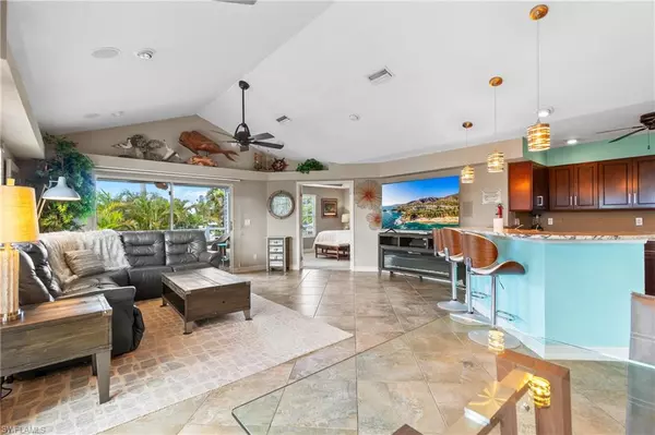 Fort Myers Beach, FL 33931,17750 Rebecca AVE