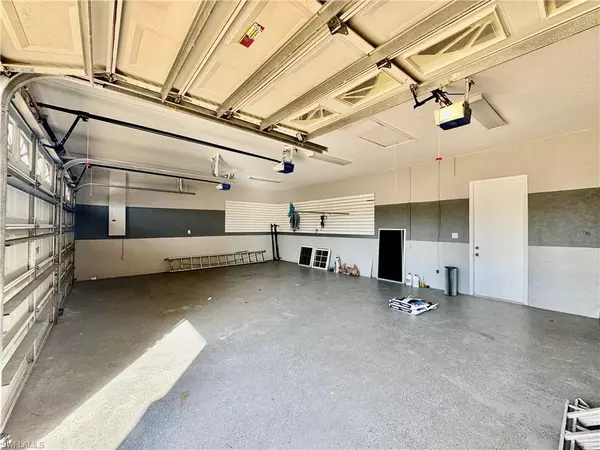 Fort Myers, FL 33919,14370 McGregor BLVD