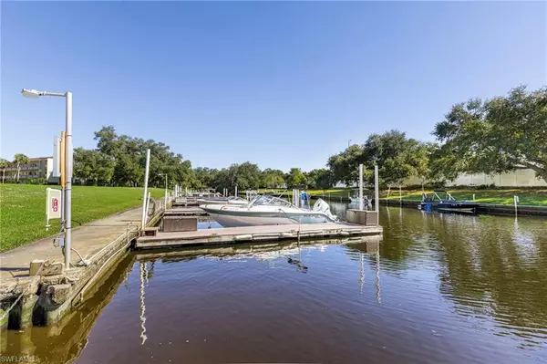 North Fort Myers, FL 33903,536 Pangola DR