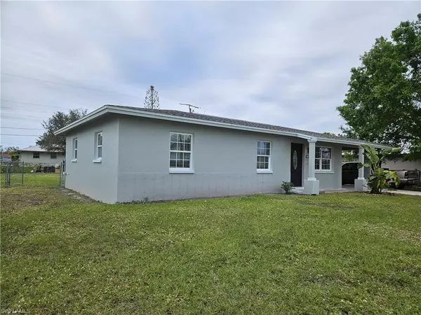 12634 First ST, Fort Myers, FL 33905