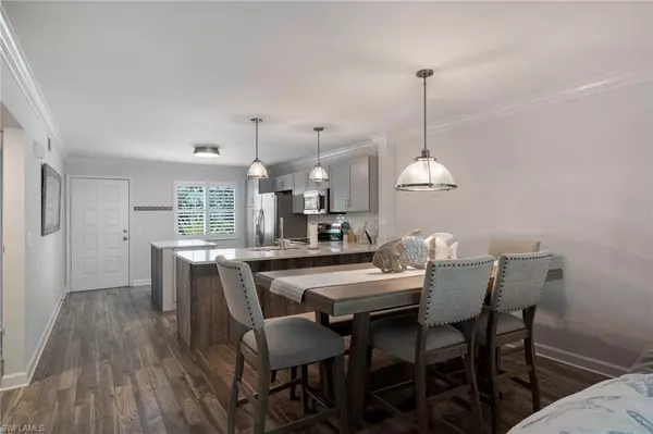 Naples, FL 34112,3021 Sandpiper Bay CIR #E106