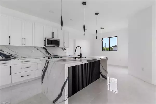 Lehigh Acres, FL 33974,713 Camilla ST E