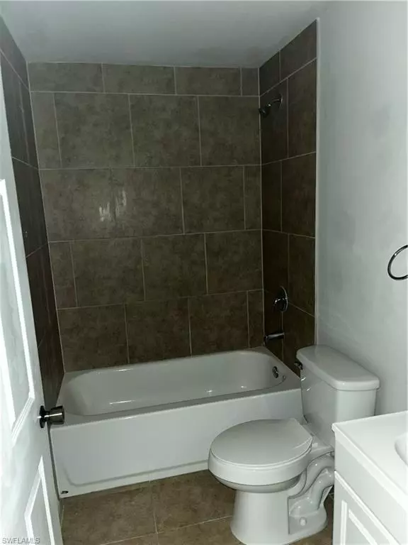 Cape Coral, FL 33909,1022 NE 8th PL