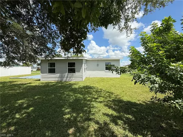 Port Charlotte, FL 33952,21203 Meehan AVE