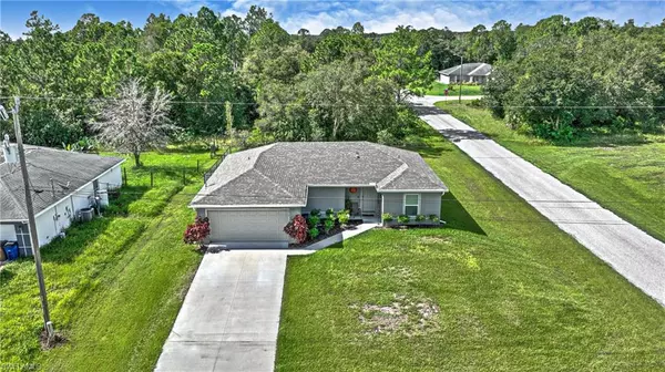 Lehigh Acres, FL 33976,2717 51st ST SW