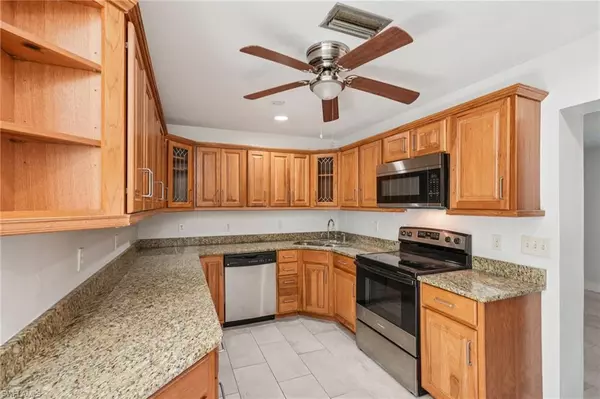 Fort Myers, FL 33967,18472 Iris RD