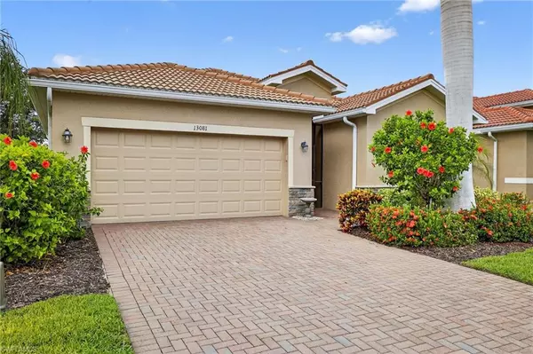 13081 Silver Thorn LOOP, North Fort Myers, FL 33903
