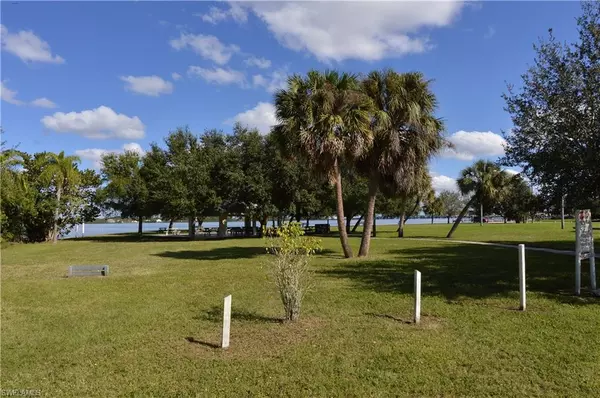 Port Charlotte, FL 33981,14103 Fillmore AVE