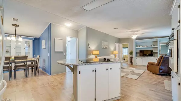 North Fort Myers, FL 33903,566 Horizon DR