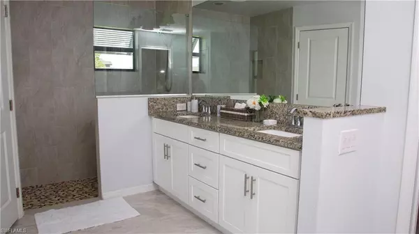 Cape Coral, FL 33991,503 SW 11th CT