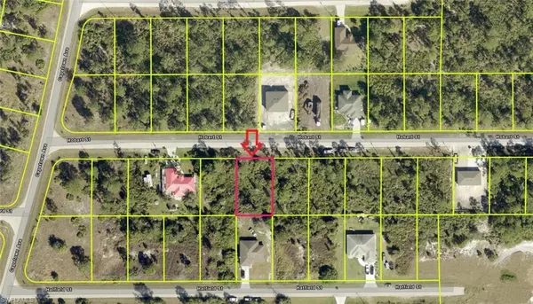 1026 Hobart ST, Lehigh Acres, FL 33974