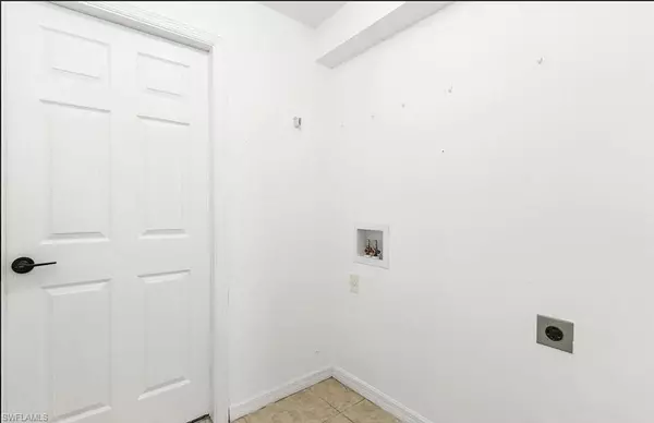 Lehigh Acres, FL 33974,306 Shadow Lakes DR