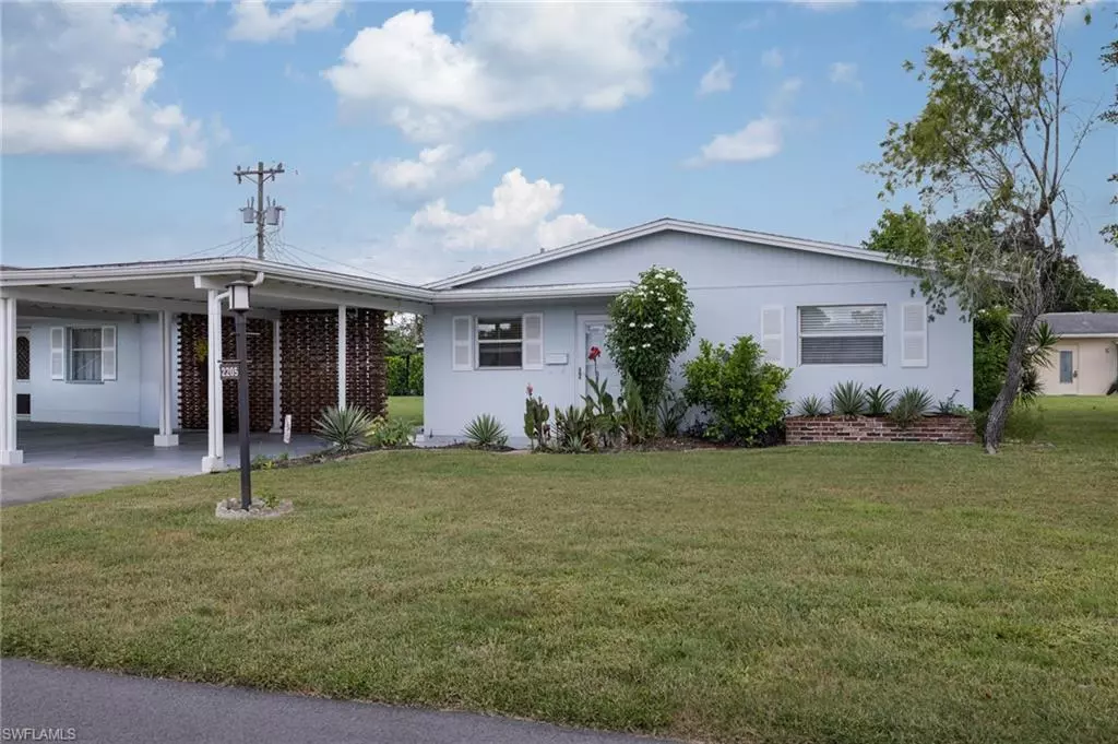 Lehigh Acres, FL 33936,2205 Croton CT