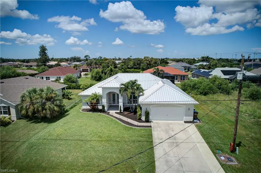 Cape Coral, FL 33991,402 SW 25th PL