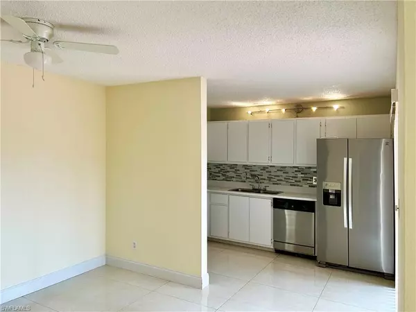 Fort Myers, FL 33907,1607 Park Meadows DR #1