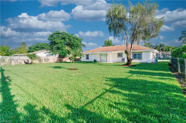 Naples, FL 34116,5442 29th PL SW