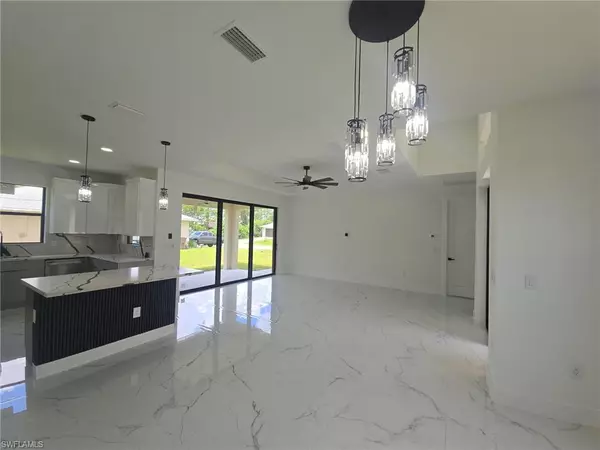 Lehigh Acres, FL 33972,2101 W 9th ST