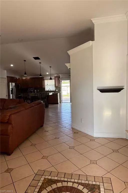 Bonita Springs, FL 34135,27120 Pinecrest LN