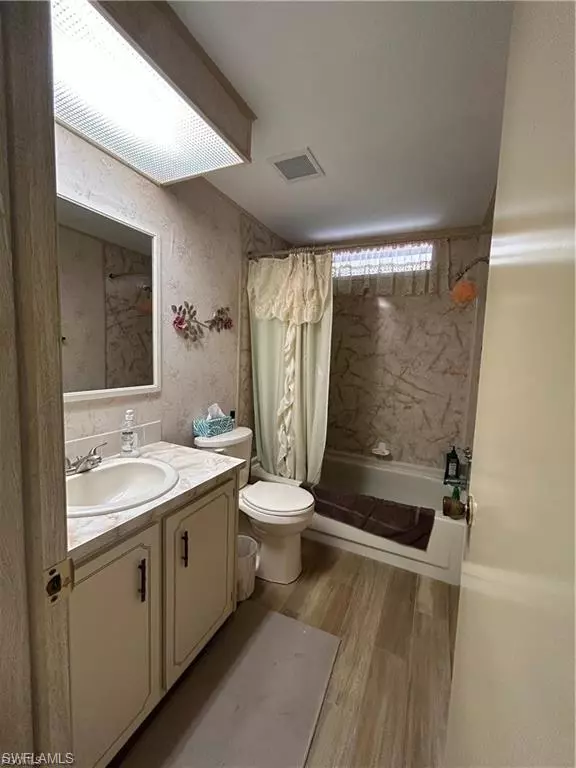 North Fort Myers, FL 33903,40 Sunset CIR