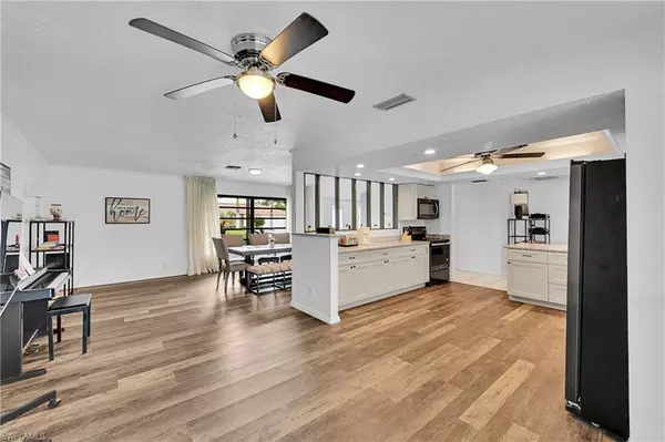Cape Coral, FL 33990,1104 SE 16th TER