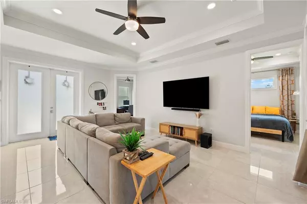 Naples, FL 34120,3645 62nd AVE NE