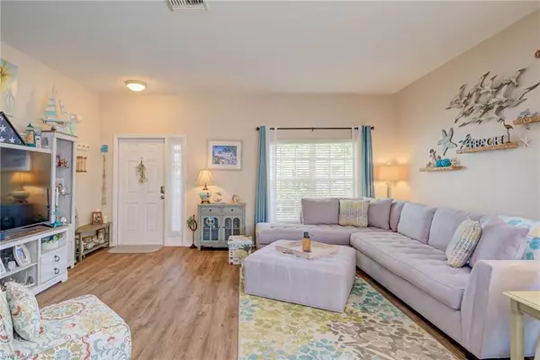 Fort Myers, FL 33912,9005 Falcon Pointe LOOP