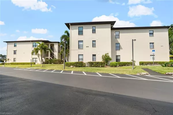 8474 Charter Club CIR #12, Fort Myers, FL 33919