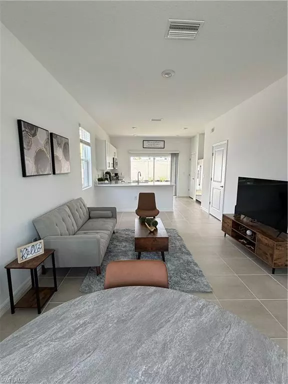 8768 Daybreak ST, Sarasota, FL 34241