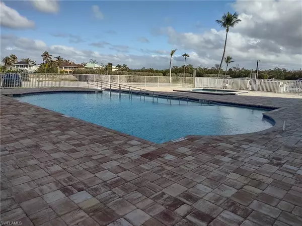 Bonita Springs, FL 34134,5600 Bonita Beach RD #901