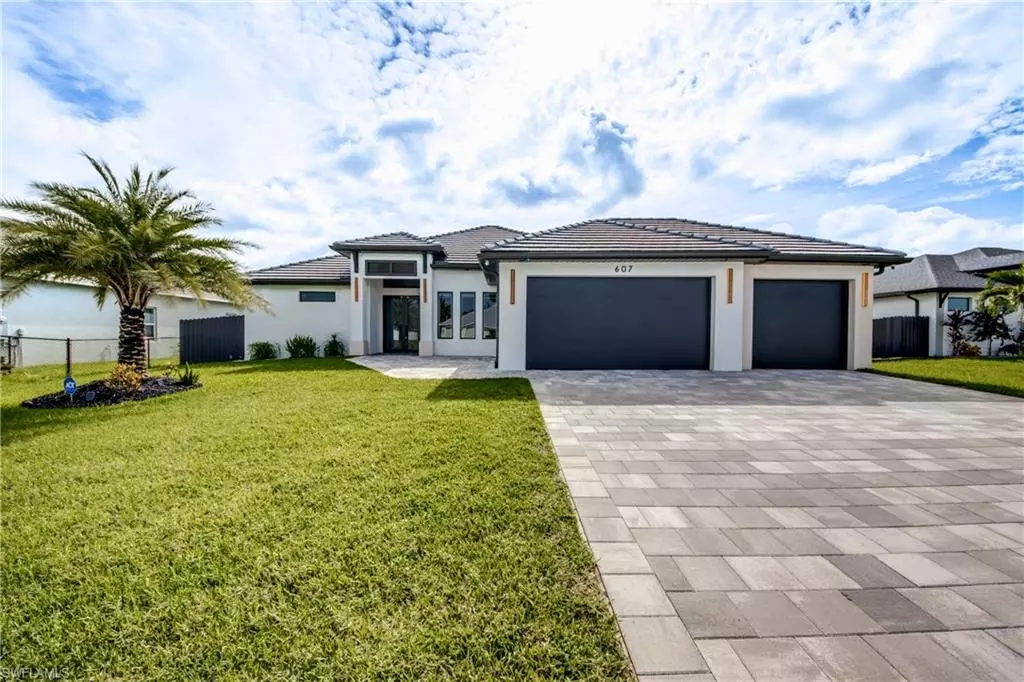 Cape Coral, FL 33991,607 SW 18th CT