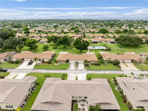 Fort Myers, FL 33919,5685 Bolla CT