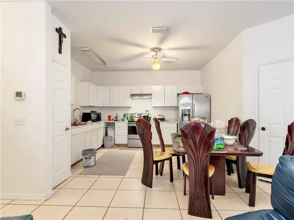 Naples, FL 34116,4639 19th PL SW