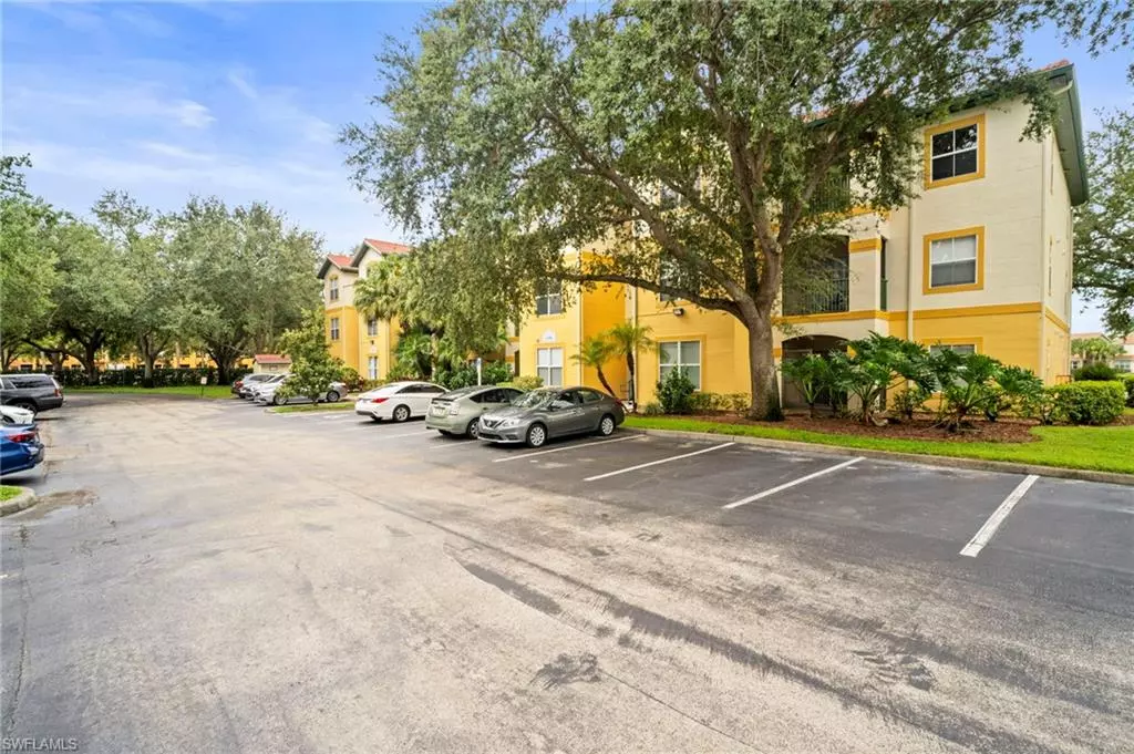 Fort Myers, FL 33913,11550 villa grand #1311
