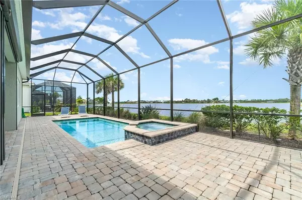 North Fort Myers, FL 33917,17583 Winding Oak LN