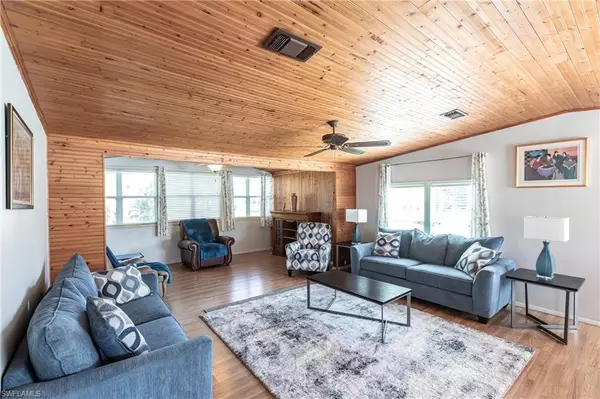 North Fort Myers, FL 33903,19631 Eagle Trace CT N