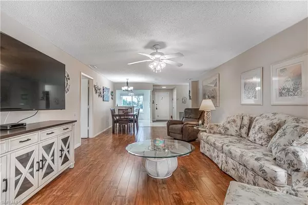 Fort Myers, FL 33907,7402 Lake Breeze DR #212