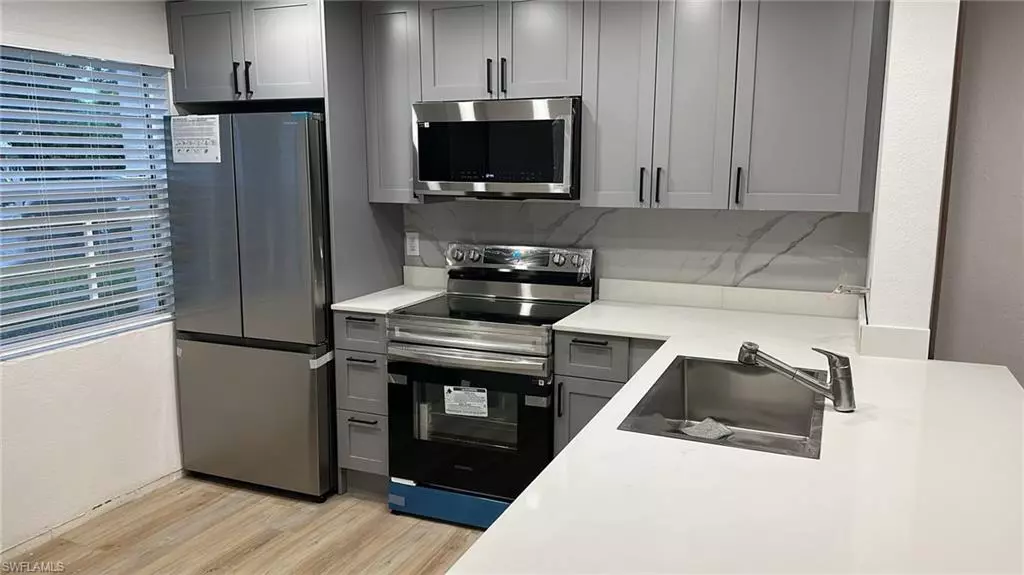 Fort Myers, FL 33901,2828 Jackson ST #I3