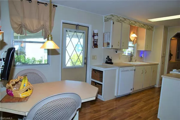 North Fort Myers, FL 33903,395 Snead DR