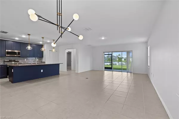 North Fort Myers, FL 33917,8750 Cascade Price CIR