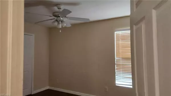 Cape Coral, FL 33991,621 SW 21st LN