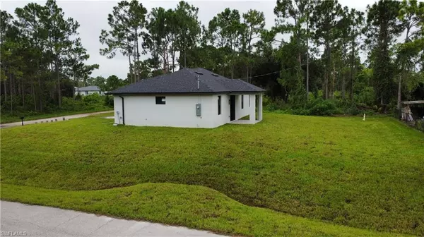 Lehigh Acres, FL 33974,758 WORTH AVE S