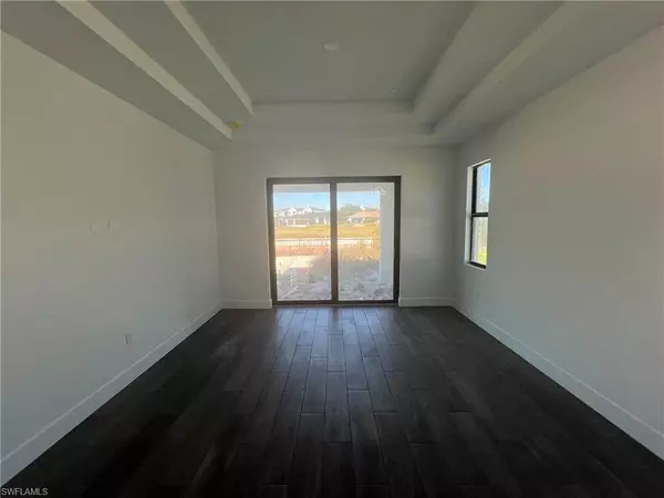 Cape Coral, FL 33991,300 SW 13th CT