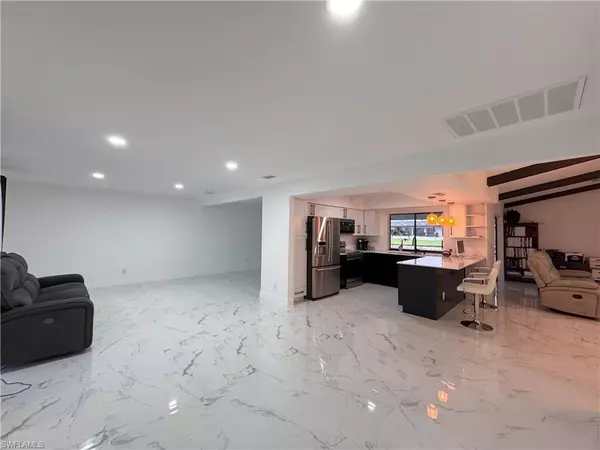 Cape Coral, FL 33991,415 SW 7th TER