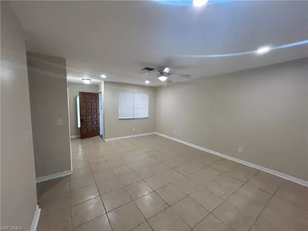 Cape Coral, FL 33990,1239 SE 23rd PL #Right side