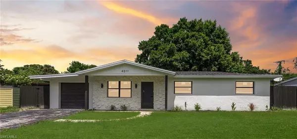 Naples, FL 34104,4011 Coconut CIR N