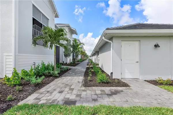 Punta Gorda, FL 33982,15185 Bluffton LN #811